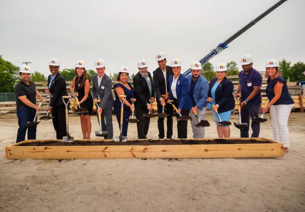 Encuentro Groundbreaking